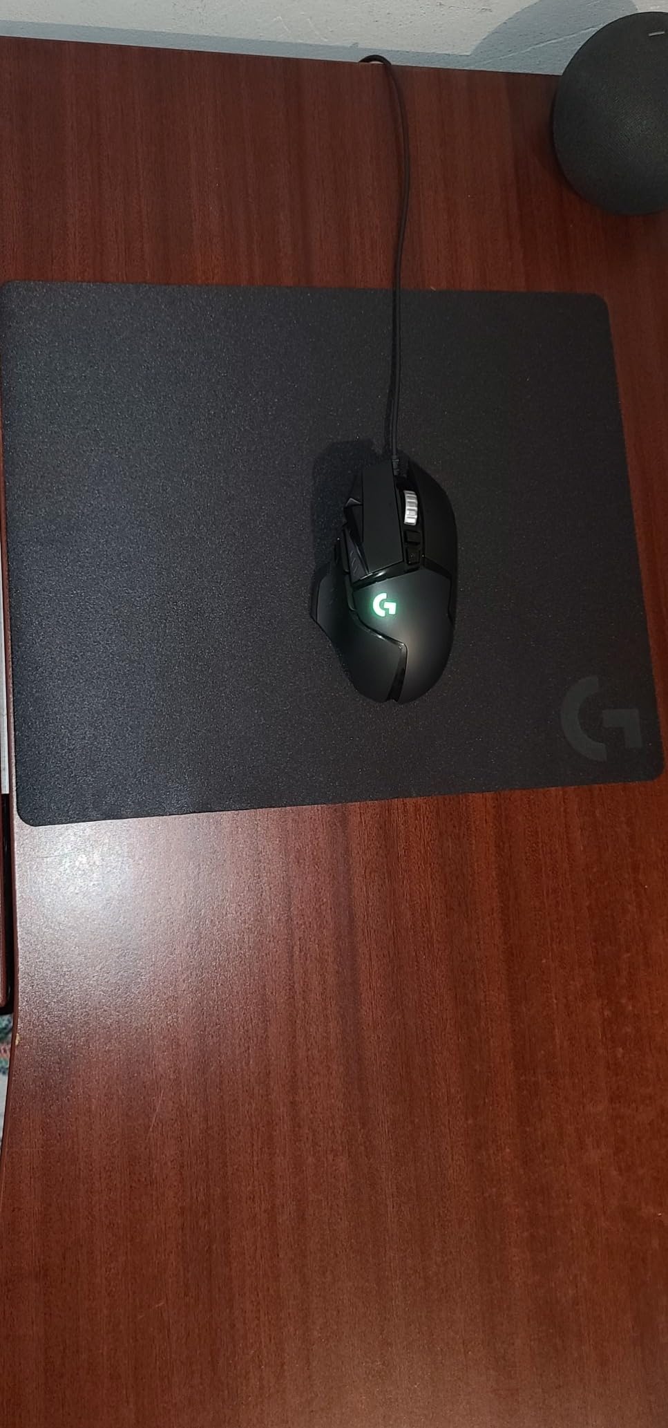 Logitech G840 XL Cloth Gaming Mouse Pad (900x400x3) - Black | Cloth material, 0.12 in thin, stable, performance-tuned surface customer photo 1