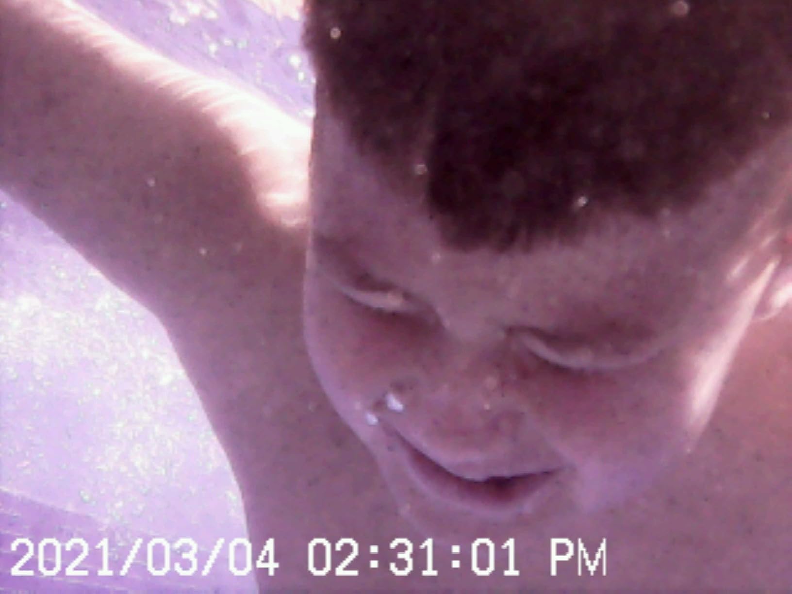 Pool Toy & Kids Underwater Camera 99FT Waterproof Kid Action Camera 1080P Video&20MP Photo with Flip Lens, Includes 32GB Card for Diving Swimming Beach Snorkeling.Birthday Gift for Boys - GKTZ customer photo 2