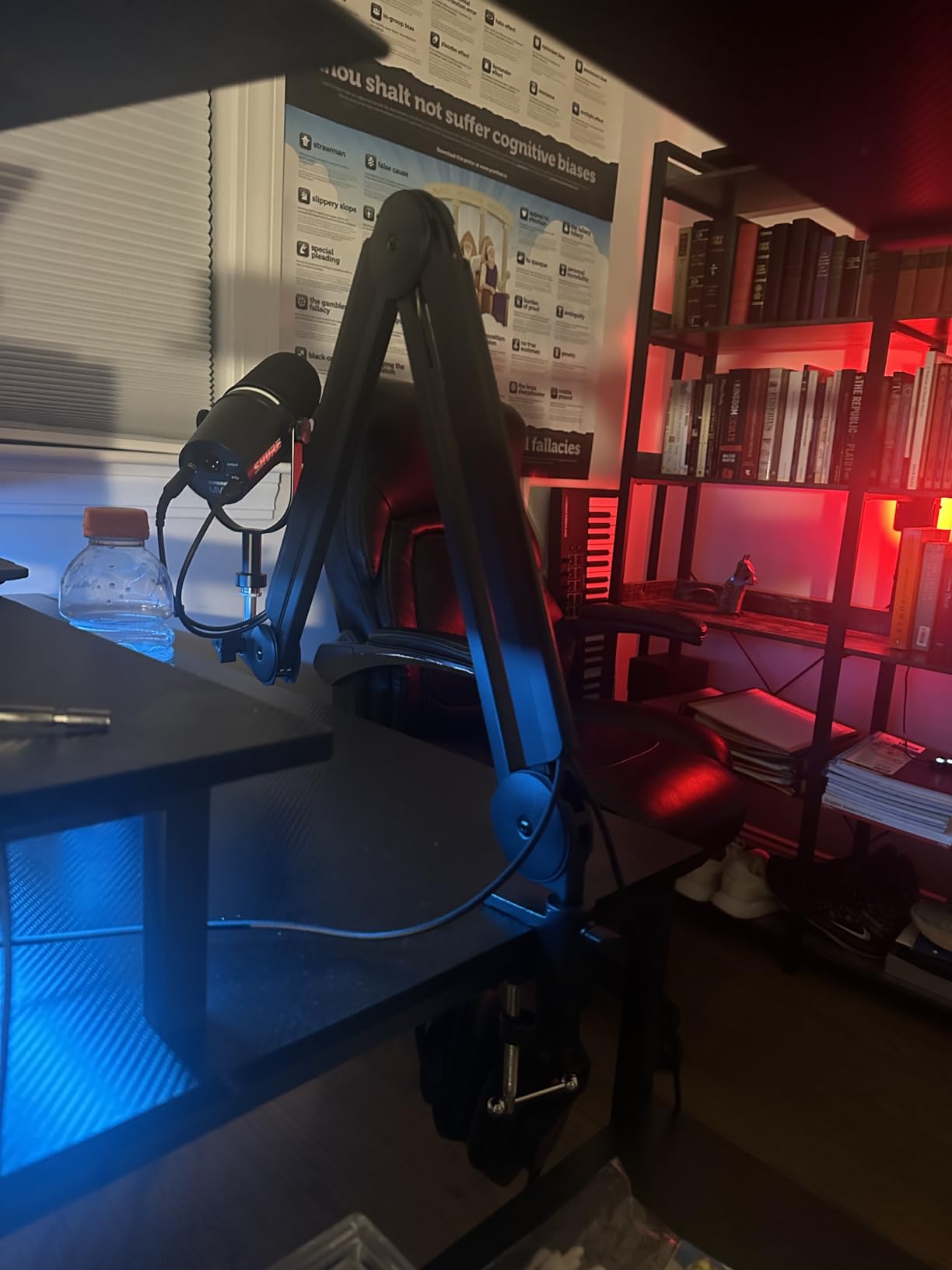 InnoGear Mic Boom Arm Microphone Stand Cable Management for Blue Yeti FIFINE AM8 K669B HyperX QuadCast S SoloCast AT2020 Shure SM7B MV7 and Other Microphone customer photo 2