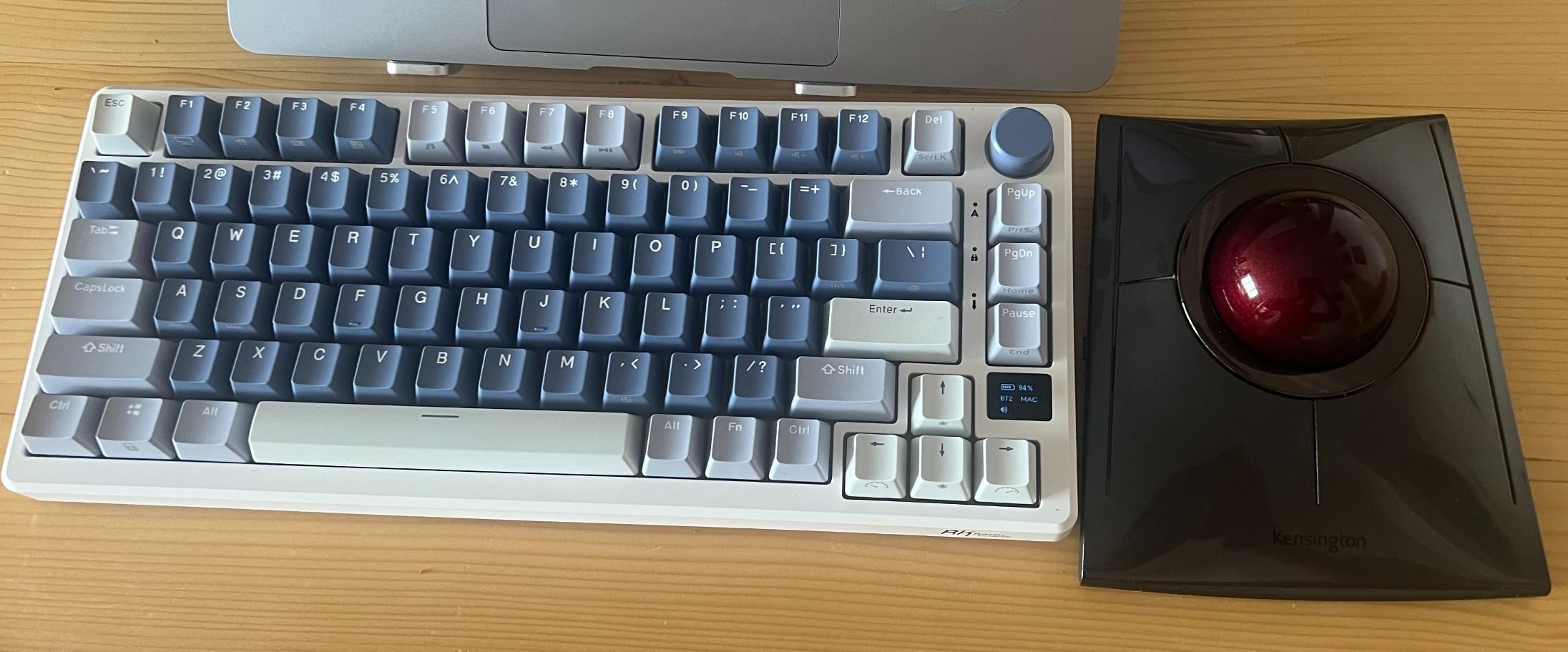 Kensington SlimBlade Pro Wireless Trackball, Rechargeable Battery, Bluetooth 2.4GHz Connection Options (K72080WW) customer photo 1