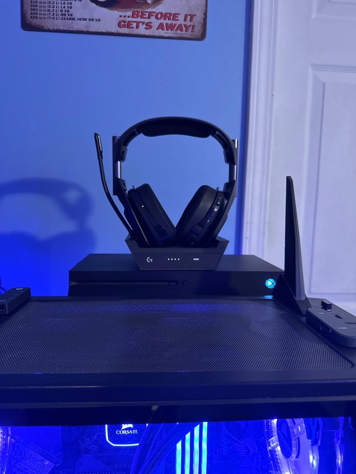 Logitech G Astro A50 X Multi-Platform Wireless Gaming Headset - Black | For PS5, Xbox, PC, Switch - PLAYSYNC Video & Audio Switcher, HDMI 2.1 4K 120Hz VRR, 24bit/48kHz customer photo 1