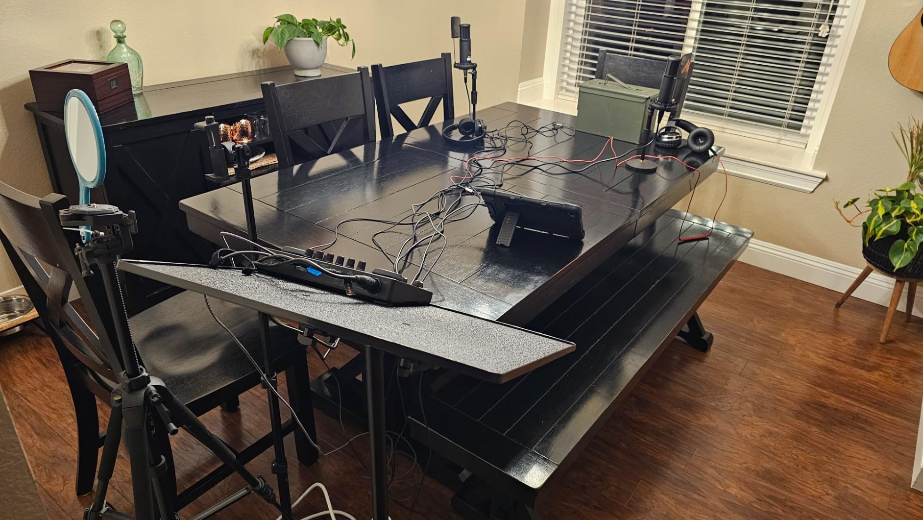 MAONO-MaonoCaster-Podcast Equipment Bundle for 2-includes All-in-one Audio Interface with Premium Mic Preamp, XLR Condenser Microphone, and 3.5MM Mic for Podcast Recording, Streaming, DJ (AME2 Duo) customer photo 1