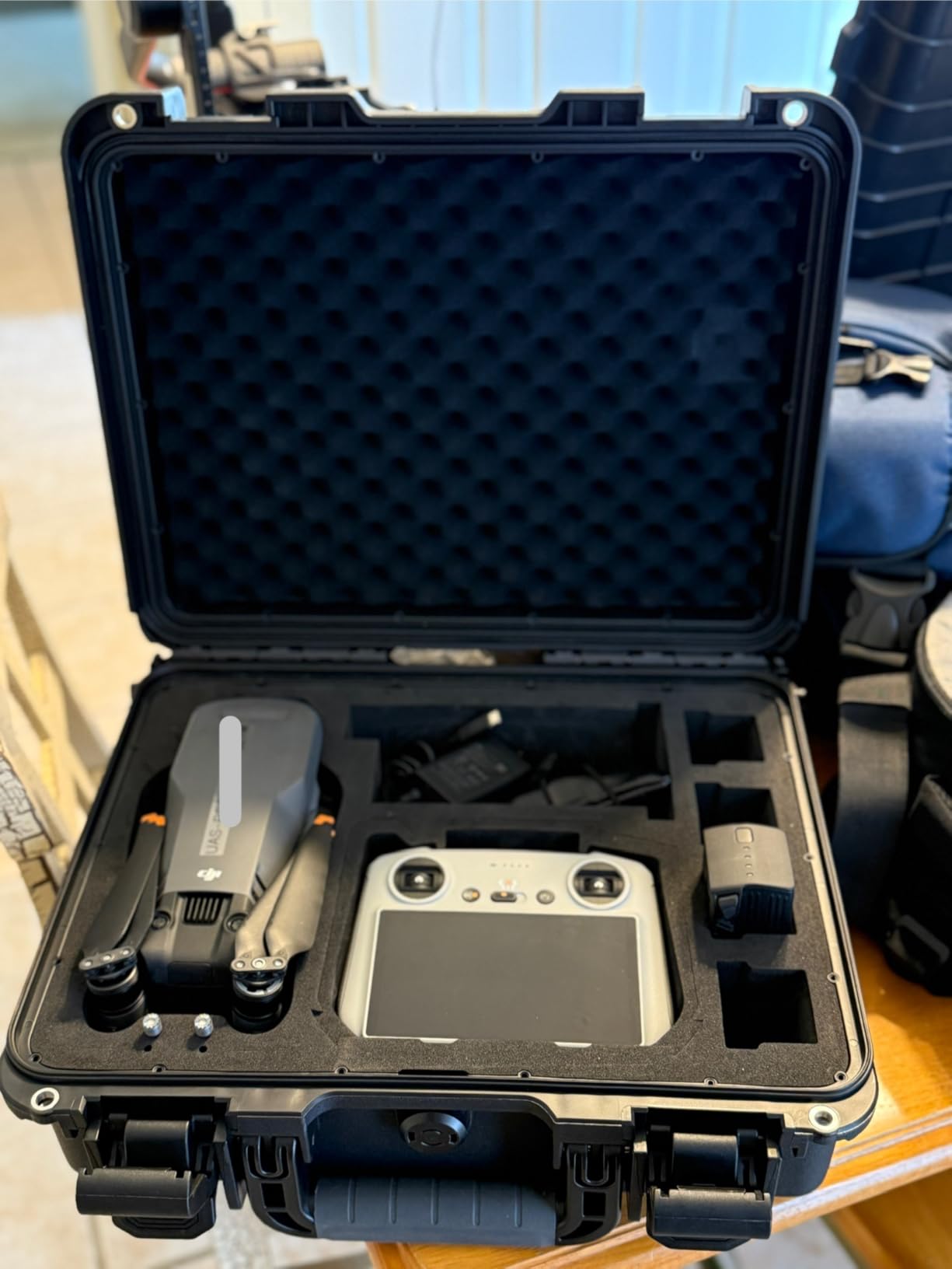 DJI Mavic 3 Pro with RC, Flagship Triple-Camera Drone with 4/3 CMOS Hasselblad 4K Camera, 43-Min Flight Time, 15km HD Video Transmission, FAA Remote ID Compliant, for Adults, Black customer photo 1