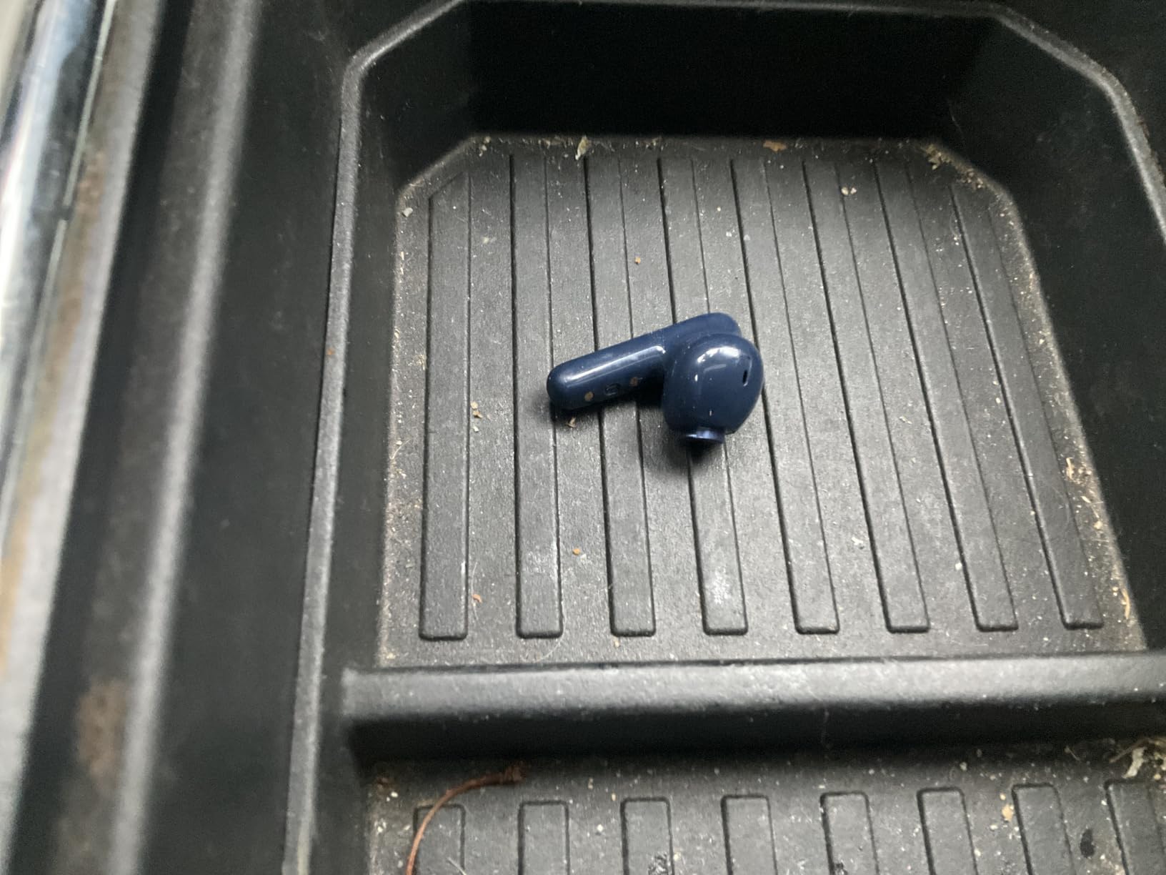 soundcore by Anker Liberty 4 NC Wireless Earbuds | 98.5% Noise Reduction, Adaptive Noise Cancelling to Environment, Hi-Res Sound, 50H Battery, Wireless Charging, Bluetooth 5.3 customer photo 1