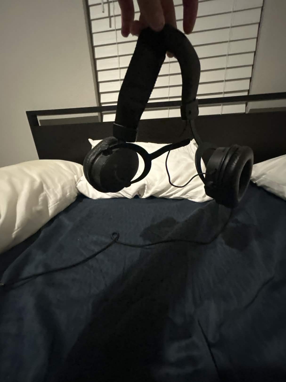FIFINE H9 Wired Gaming Headset with Microphone, 3.5mm and USB Connectivity | 50mm Drivers, 7.1 Surround Sound, Lightweight, Soft Ear Cushion, Detachable Boom Mic, USB Control Box, for PC, Xbox, PS4/5 customer photo 1