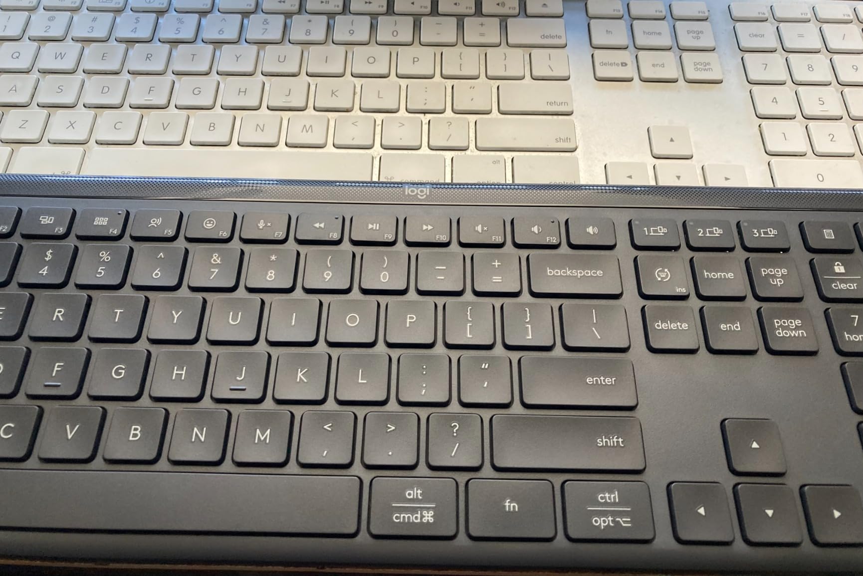 Logitech MK955 Signature Slim Wireless Keyboard Mouse Combo | For larger hands, quiet typing and clicking, switch across three devices, Bluetooth, Multi-OS, for Windows and Mac customer photo 1