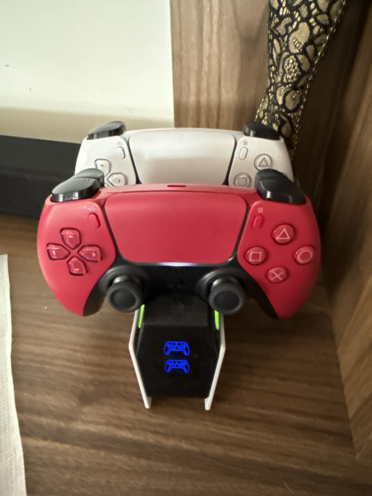 PS 5 Controller Charger Station Compatible with PlayStation 5 Edge & Dual Controller, 9 Lightings PS 5 Accessories Charging Station, PS 5 Dock Stand with LED Indicator for PlayStation Consoles customer photo 1