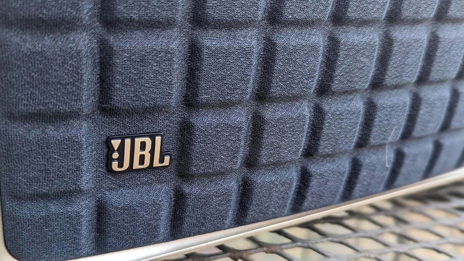 JBL Authentics 300 Portable Smart Speaker with Voice Control - Black customer photo 2