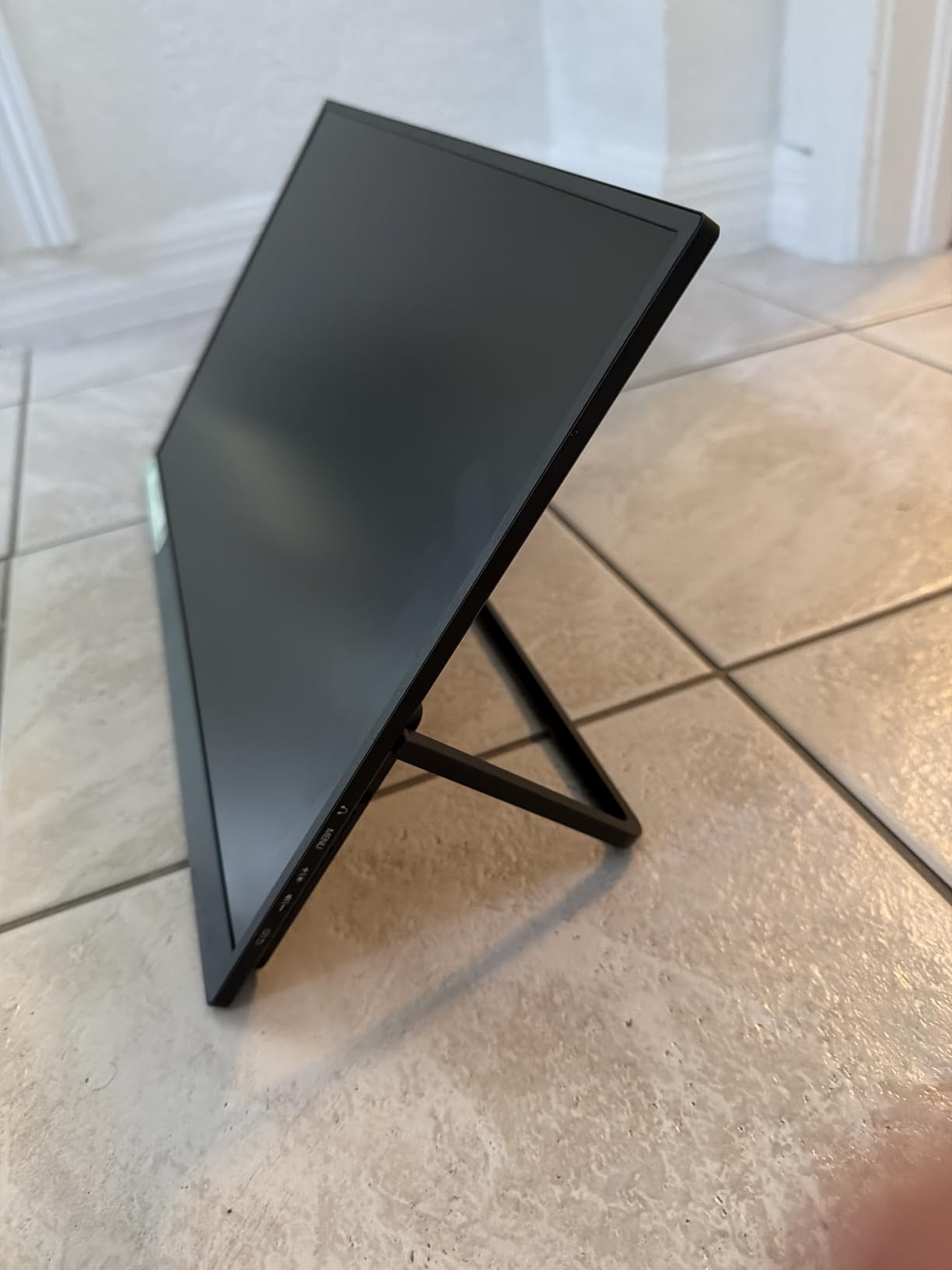 VisionOwl Portable Monitor for Laptop, IPS USB-C HDMI Travel Second Monitor for MacBook Pro Air, PC, PS5, Xbox, Portable Second Screen, Built-in Kickstand, Speakers, VESA Mountable, 18.5 Inch customer photo 2