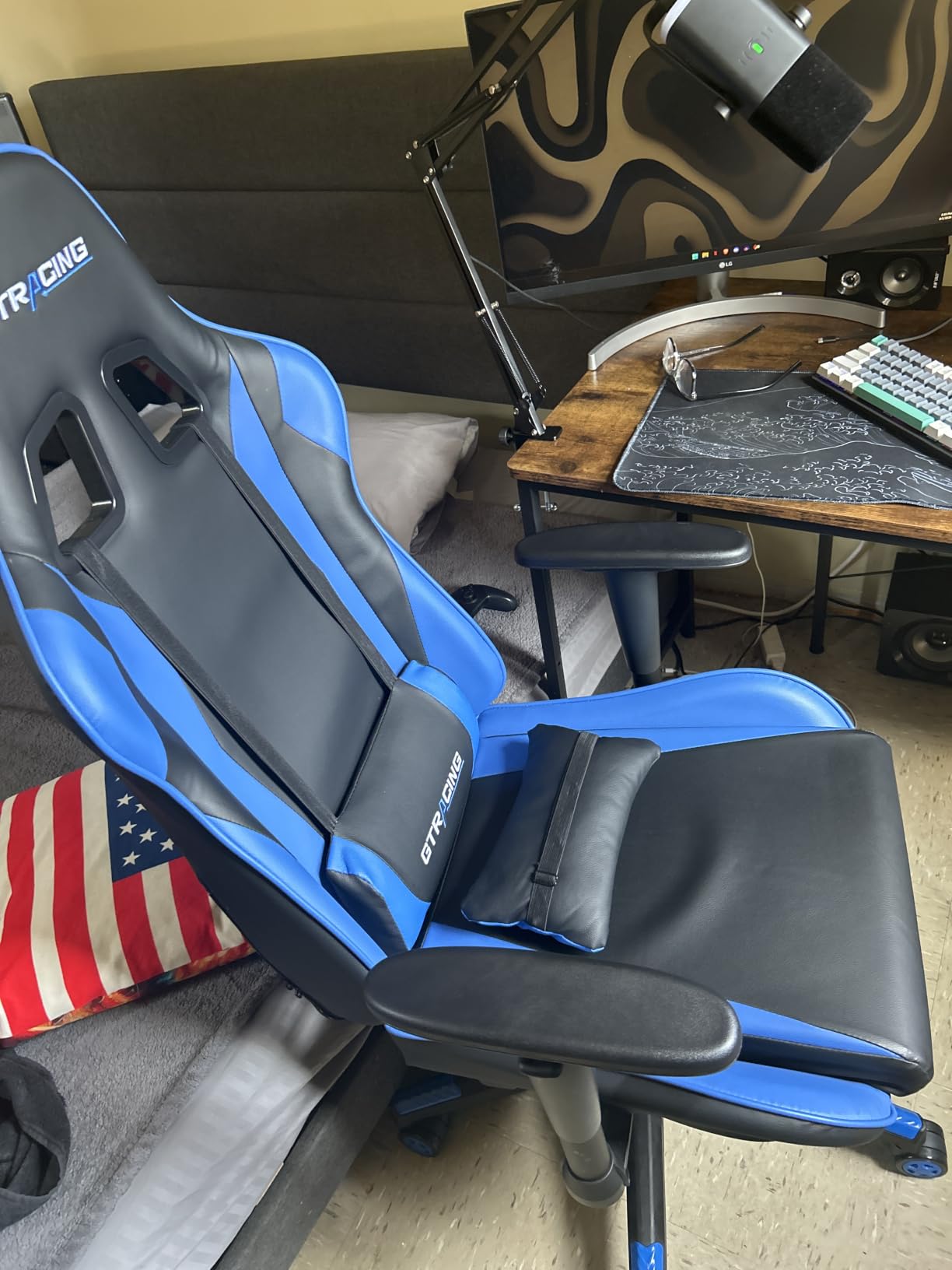 GTPLAYER Gaming Chair with Footrest, Ergonomic Computer Game Desk Chair, Reclining Gamer Chair Seat Height Adjustment, Swivel Rocker with Headrest and Lumbar (Pink) customer photo 2