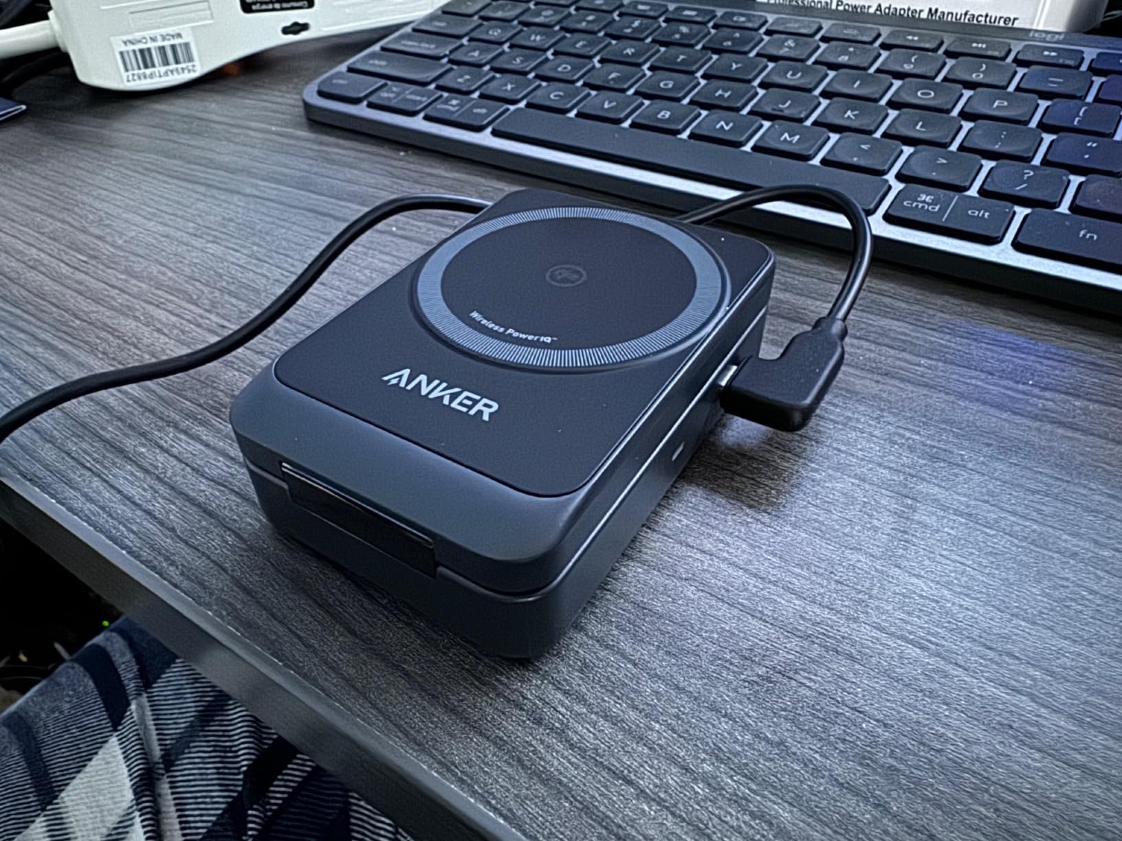 Anker MagGo 3-in-1 MagSafe-Compatible Qi2 15W Foldable Charging Station | Qi2-Certified Wireless Charging Stand for iPhone 17 - 12 Series, AirPods, Apple Watch Ultra (Non-Battery, Adapter Included) customer photo 1