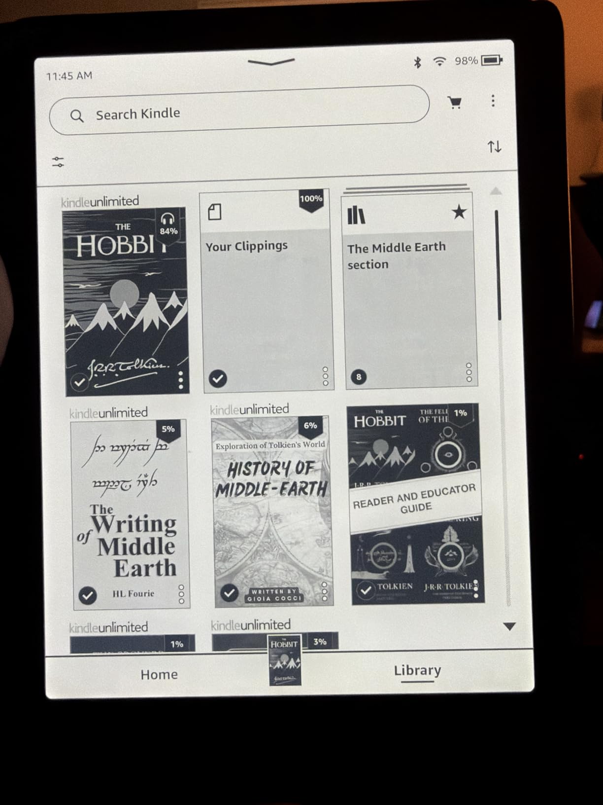 Amazon Kindle Paperwhite Signature Edition 32GB (newest model) - 20% faster with auto-adjusting front light, wireless charging, and weeks of battery life - Metallic Raspberry customer photo 2
