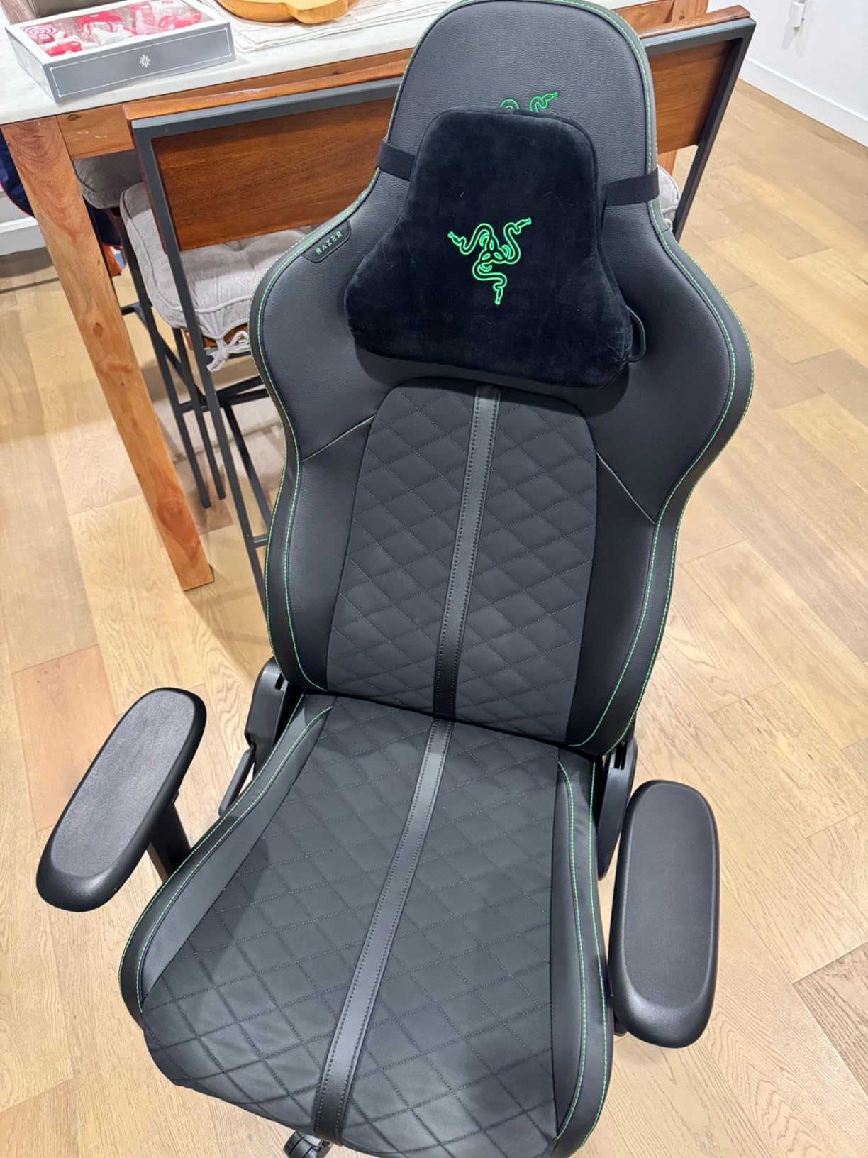 Razer Enki Gaming Chair, Built-in Lumbar Arch, All-Day Comfort, Black/Green | Optimized Cushion Density, Dual-Textured, Eco-Friendly Synthetic Leather, Adjustable 152-degree Recline customer photo 1