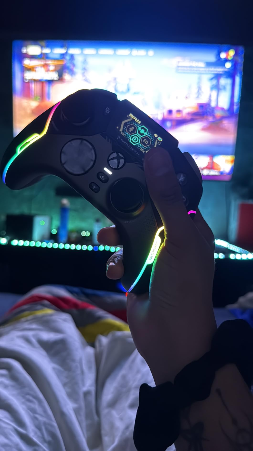 Turtle Beach Stealth Ultra Wireless RGB Gaming Controller, Xbox Series X|S | Also works with PC, Xbox One, Android, Bluetooth, Customizable Display Screen, Rapid Charging Dock, 30-Hr Battery, Black customer photo 1