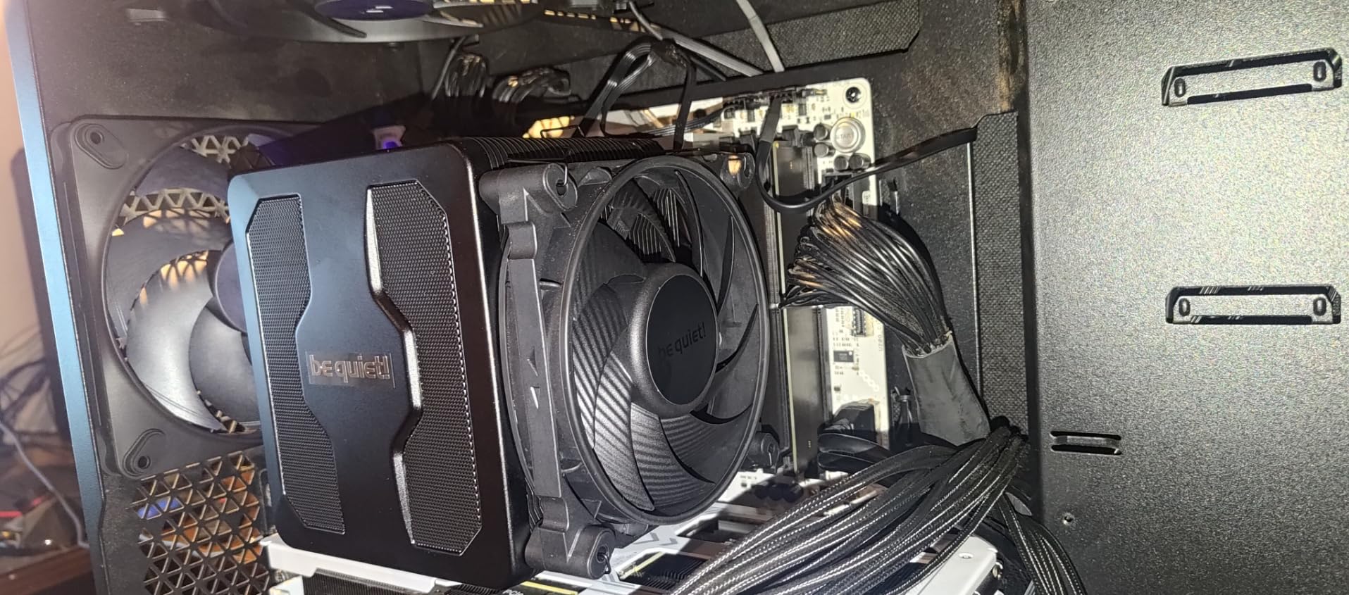 be quiet! Dark Rock Pro 5 CPU Cooler, Silent Cooling, High Airflow | 7 high-Performance Copper Heat Pipes, 2x FDB PWM Fans, For Overclocking PC Systems, 2 Mode Speed Switch, With Thermal Grease customer photo 2