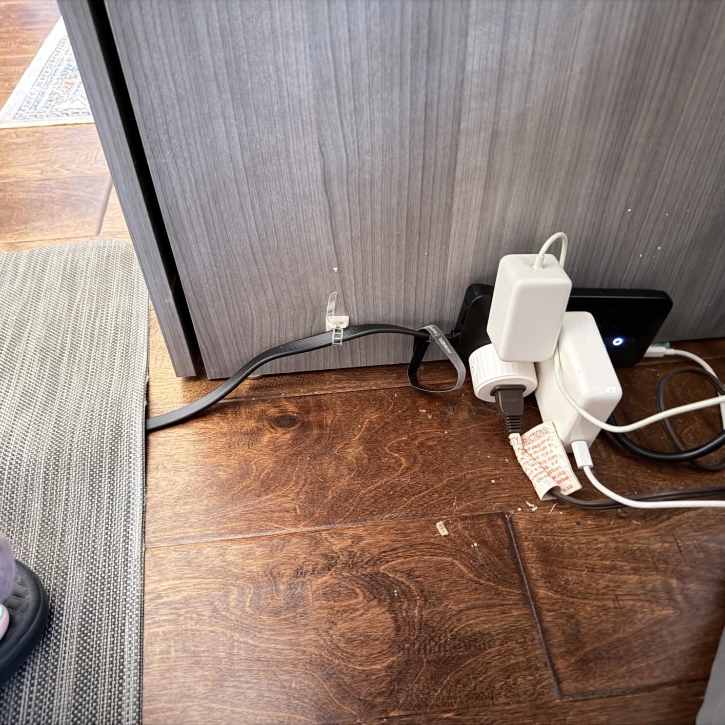 Anker Power Strip with 300J Surge Protector, 5ft Outlet Extender, 20W, 6AC customer photo 2
