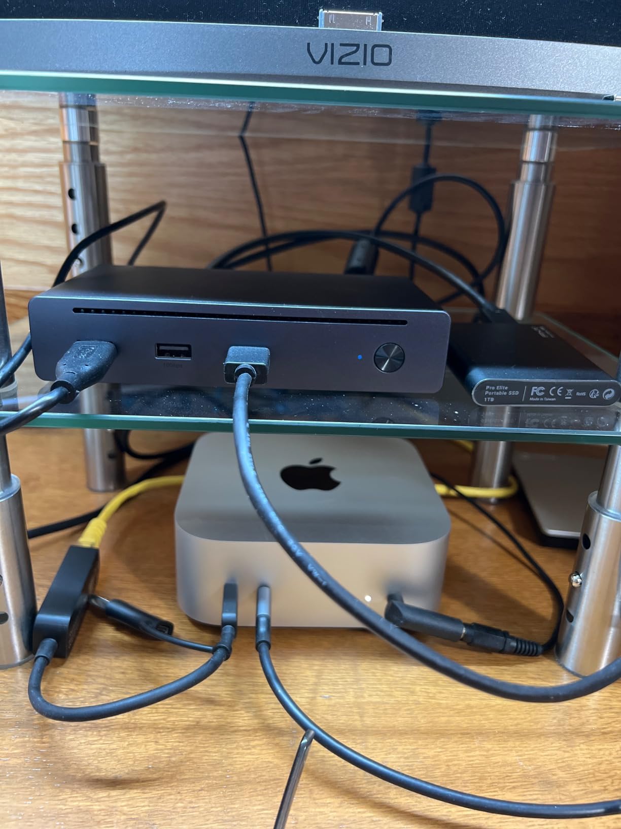 UGREEN 8-in-1 Thunderbolt 4 Docking Station, Dual 4K@60Hz, 3xTBT4, 40Gbps | Dual 4K/ Single 8K Display, 85W Charging, Gigabit Ethernet, 3xUSB A 10Gbps, Dock for Mac M1/M2/M3/M4 Pro/Max, Revodok Max 208 customer photo 1