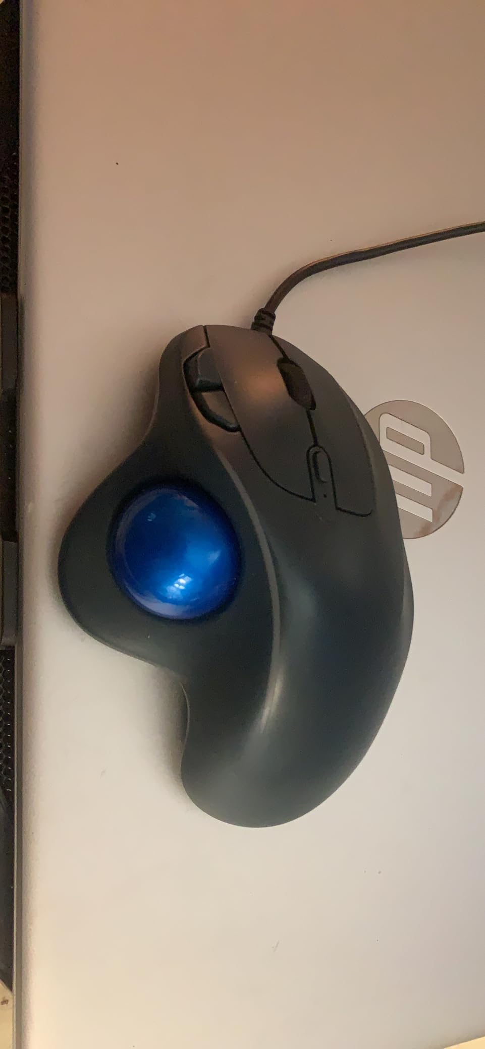 Wired Trackball Mouse, Ergonomic Thumb Control, USB-C & USB-A, 5 DPI Levels | All-day comfort, precise tracking in tight spaces, 34mm trackball, RGB lighting, plug-and-play, Windows and Mac compatible customer photo 2