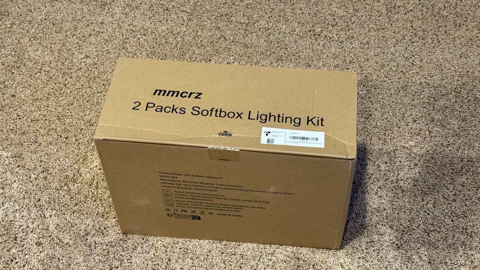 2Pack Professional Softbox Lighting Kit, 16'' x 16'' Studio Lights with 85W 2700-6500K E27 LED Bulbs, Continuous Lighting for Photography/Video Recording/Live Streaming customer photo 1