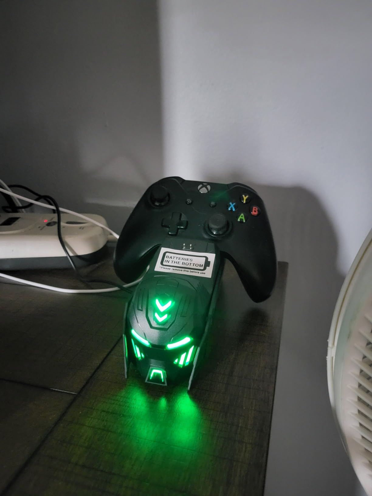Charger Station Compatible with Xbox Controllers, 2x5520mWh Rechargeable Battery Pack for Xbox One/Series X|S Controllers with Dual Charging Dock and 4 Covers (Controller Not Included) customer photo 1