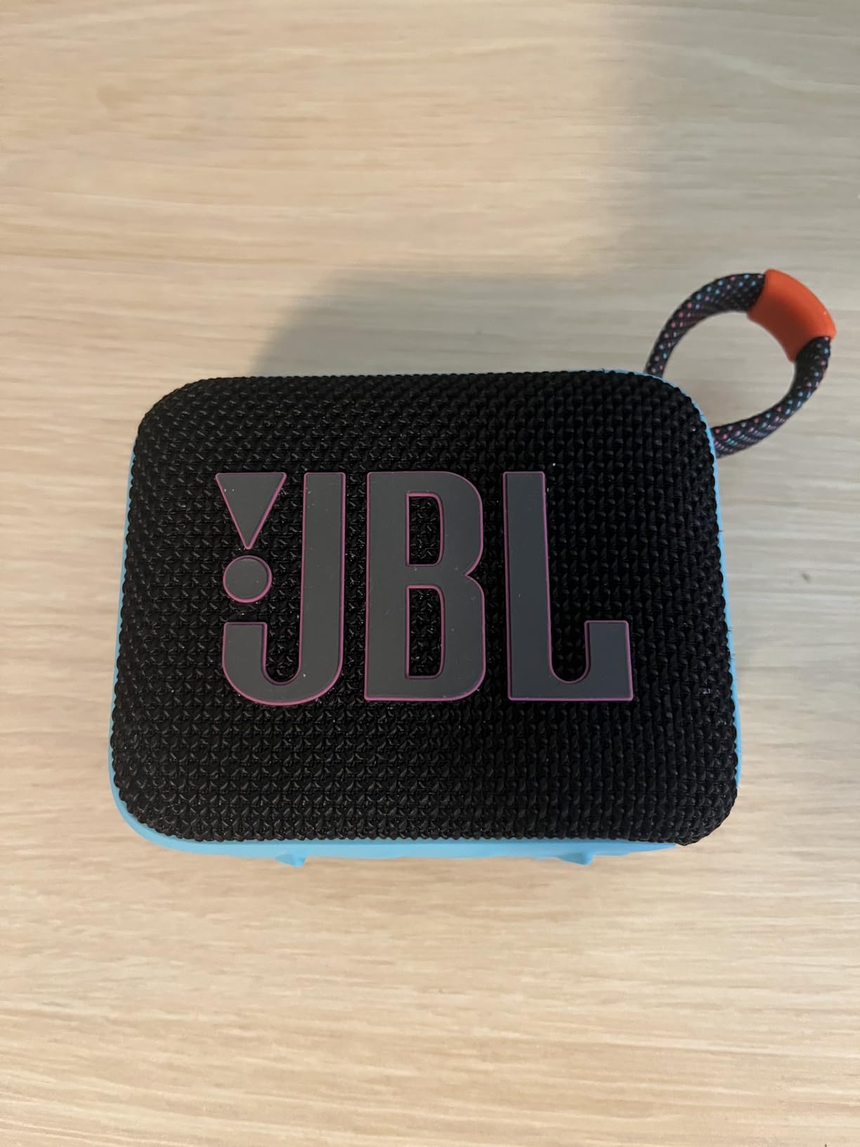 JBL Go 4 - Ultra-Portable, Waterproof and Dustproof Bluetooth Speaker, Big JBL Pro Sound with Punchy bass, 7-Hour Built-in Battery, Made in Part with Recycled Materials (Black) customer photo 2