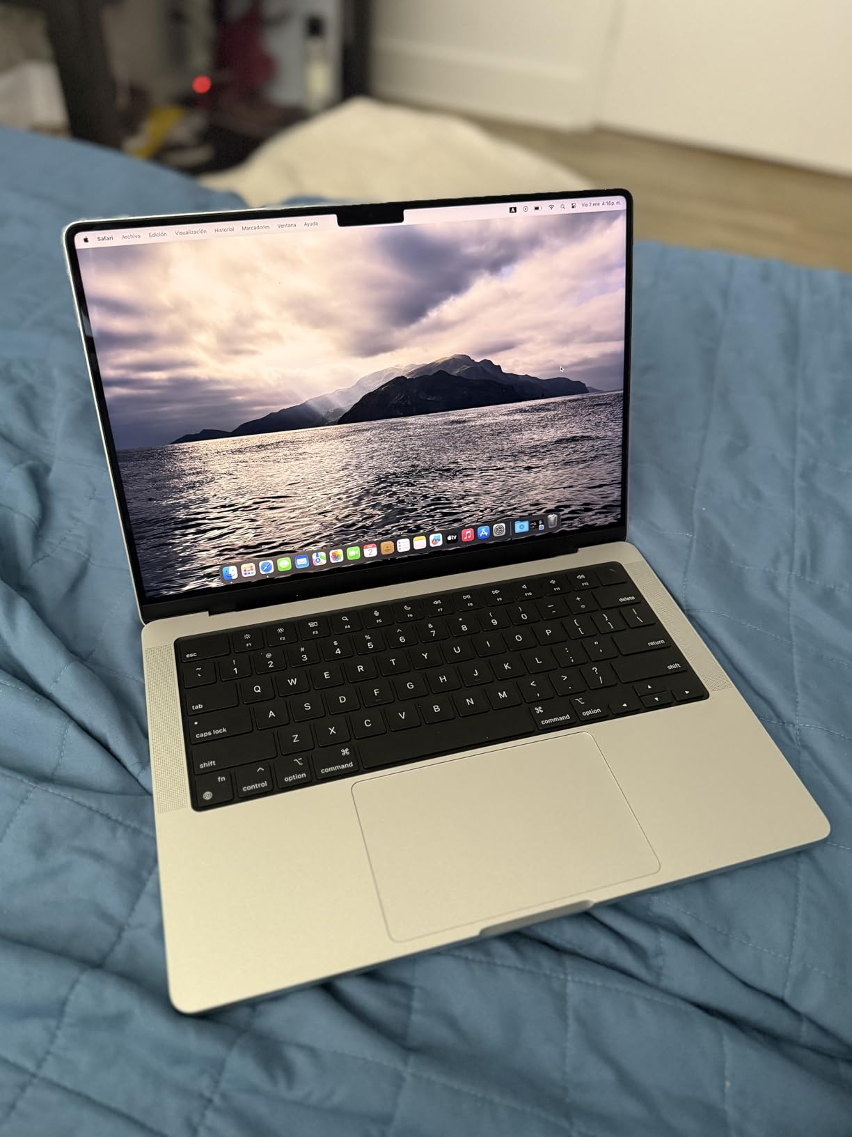 Apple 2023 MacBook Pro with Apple M3 chip 14-inch, 8GB RAM, 512GB SSD Space Gray (Renewed) customer photo 1