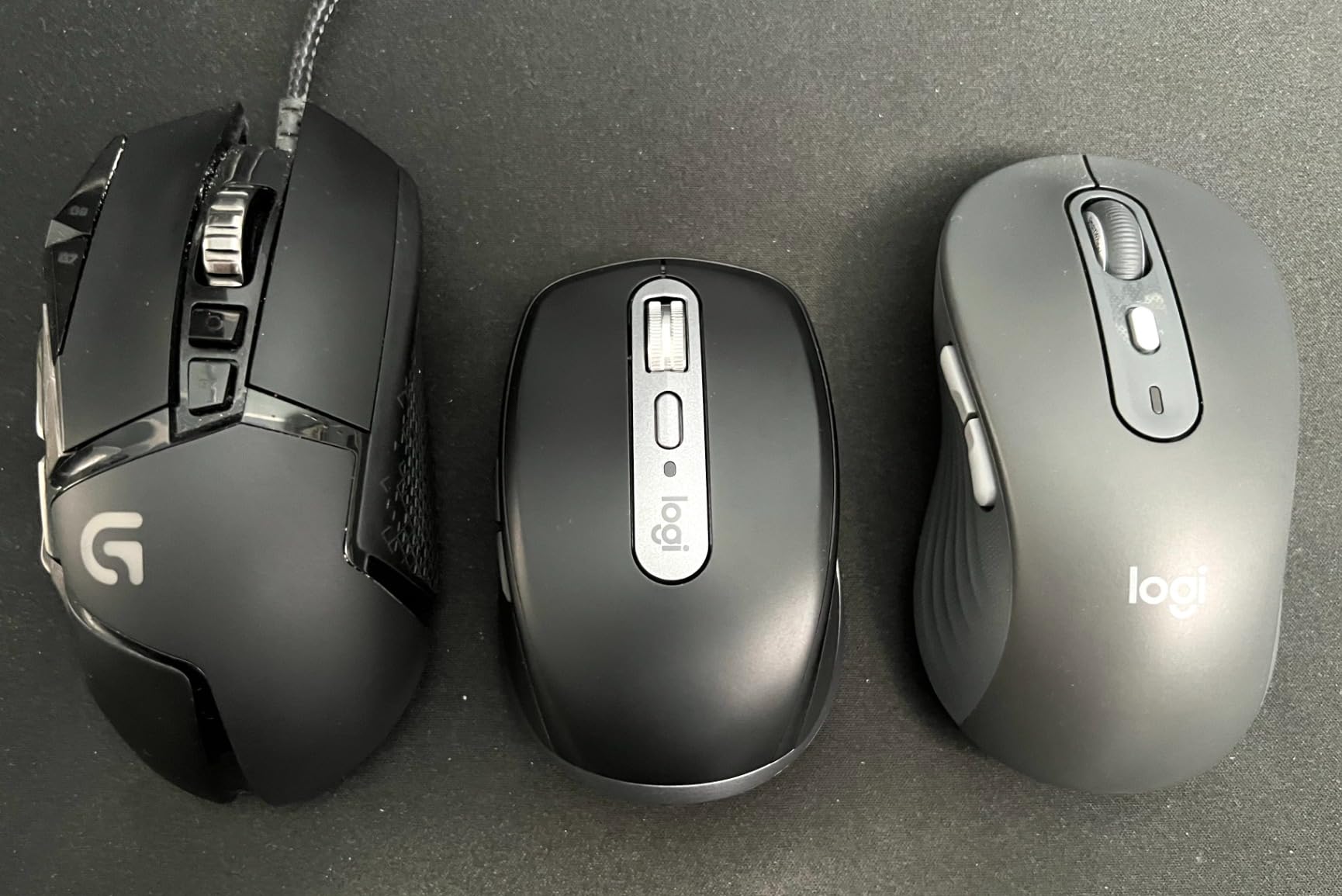 Logitech MX Anywhere 3S Mac Compact Wireless Mouse 8K DPI - Space Grey | Compact, Bluetooth, Any-surface tracking, Quiet clicks, USB C, iPad compatible customer photo 1