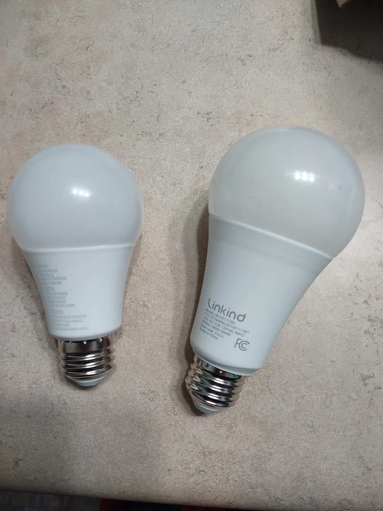 Linkind A21 Smart Light Bulbs, Compatible with Alexa/Google Home, 2 Pack customer photo 1