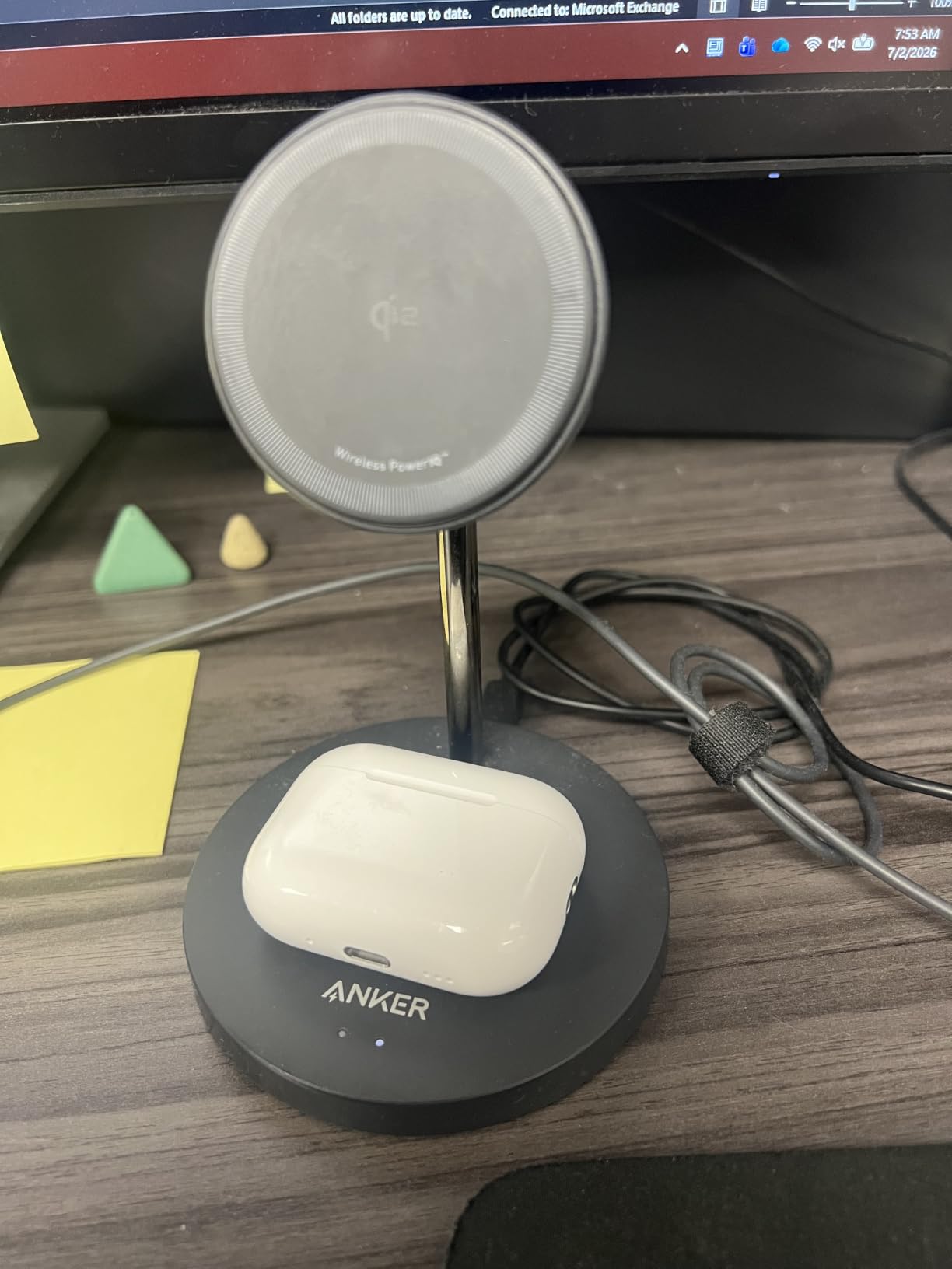 Anker MagGo 2-in-1 MagSafe Compatible Qi2 15W Wireless Charging Stand | Qi2 Certified, Fast Charging, Wireless Charger for iPhone 17, AirPods Pro, and More customer photo 1