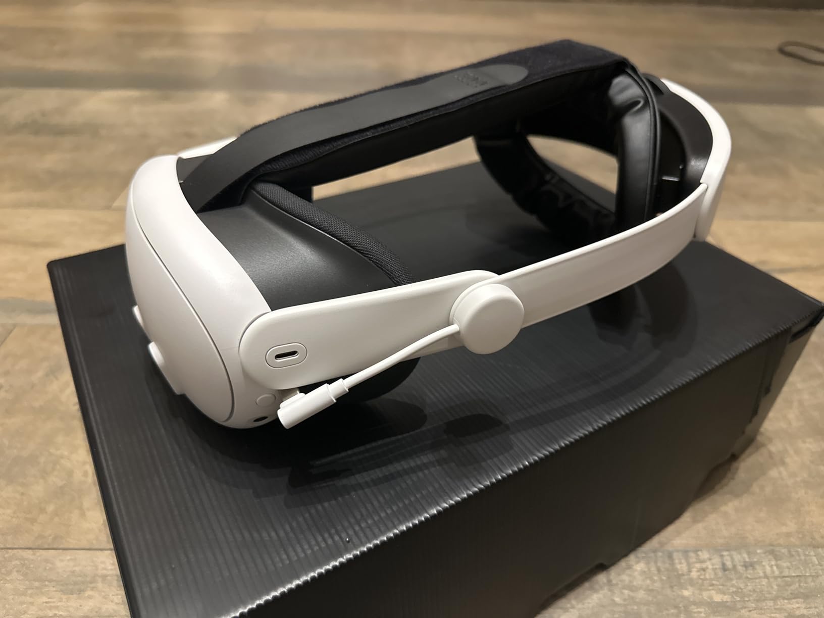 KIWI design K4 Boost Battery Head Strap for Meta Quest 3/3S | Adjustable VR Headband Accessories with Dual Charge, Extend Playtime & Reduce Facial Stress customer photo 2