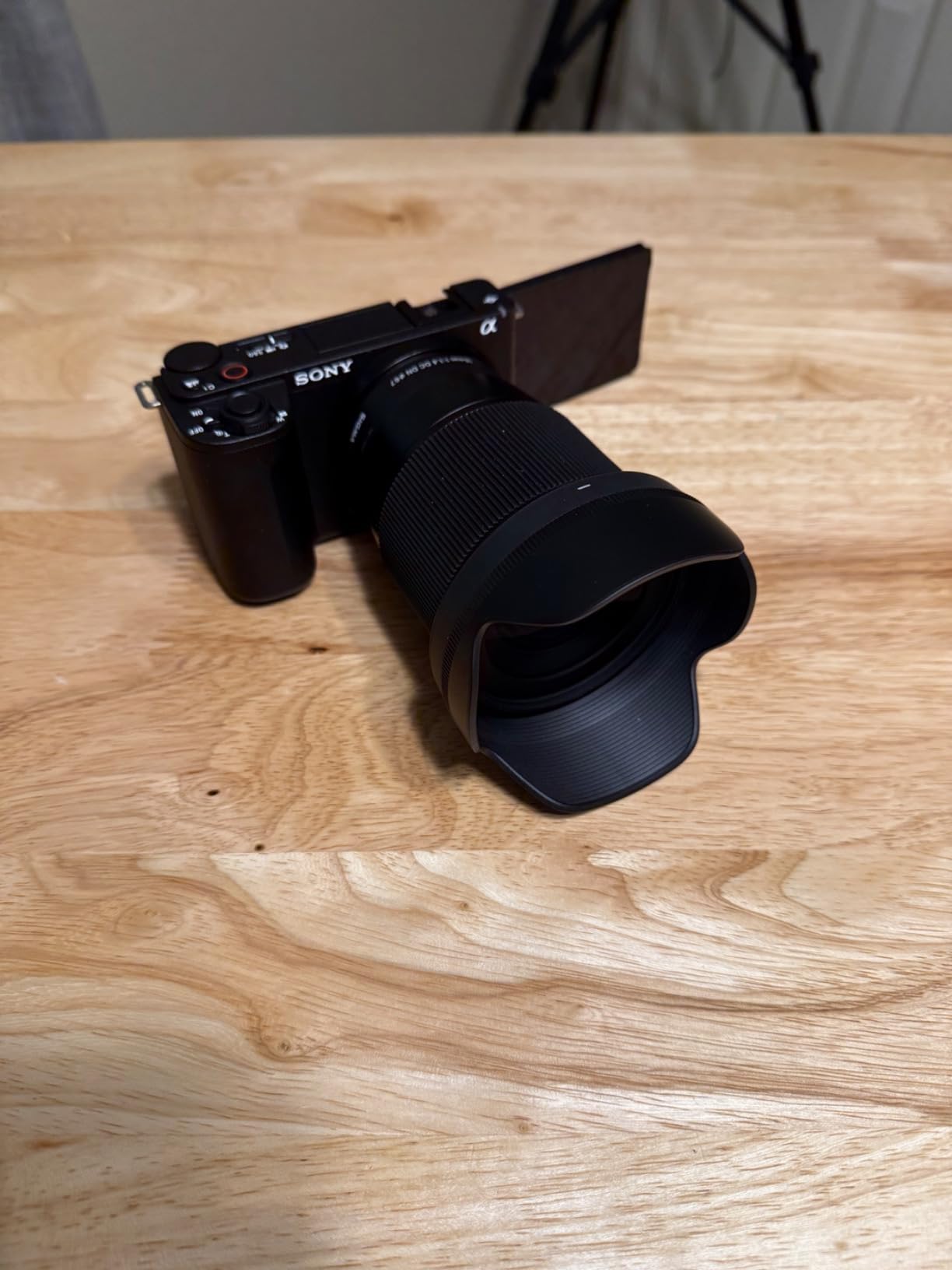 Sony ZV-E10 II APS-C Mirrorless Creator Camera Body Black | 26MP Aps-C Exmor R Sensor, Sony E-Mount, 4K Up to 60fps, 3 Articulating Touchscreen customer photo 2