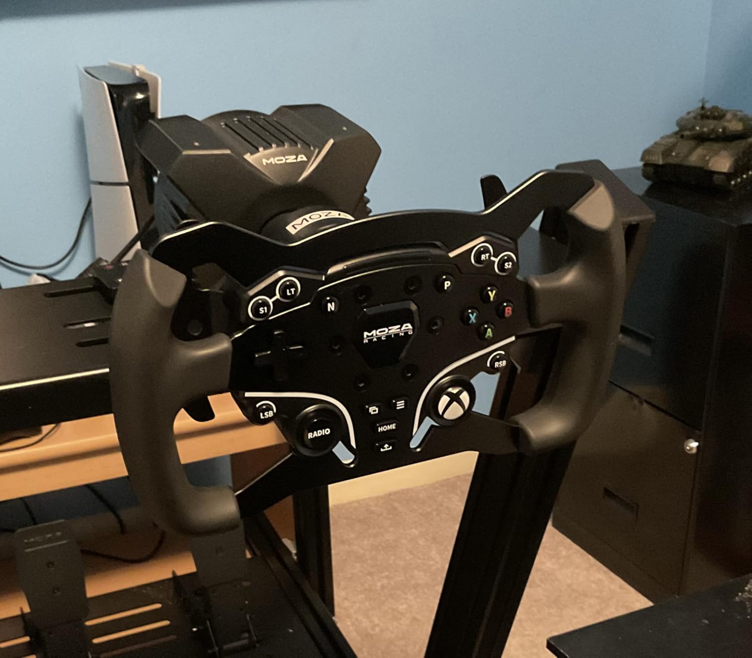 MOZA R3 Racing Wheel and Pedals Bundle Kit for Xbox & PC | 3.9Nm DD Servo Motor, Durable ISF PU Grips 11-Inch Racing Wheel, SR-P Lite Dual Pedals and Table Clamp customer photo 2
