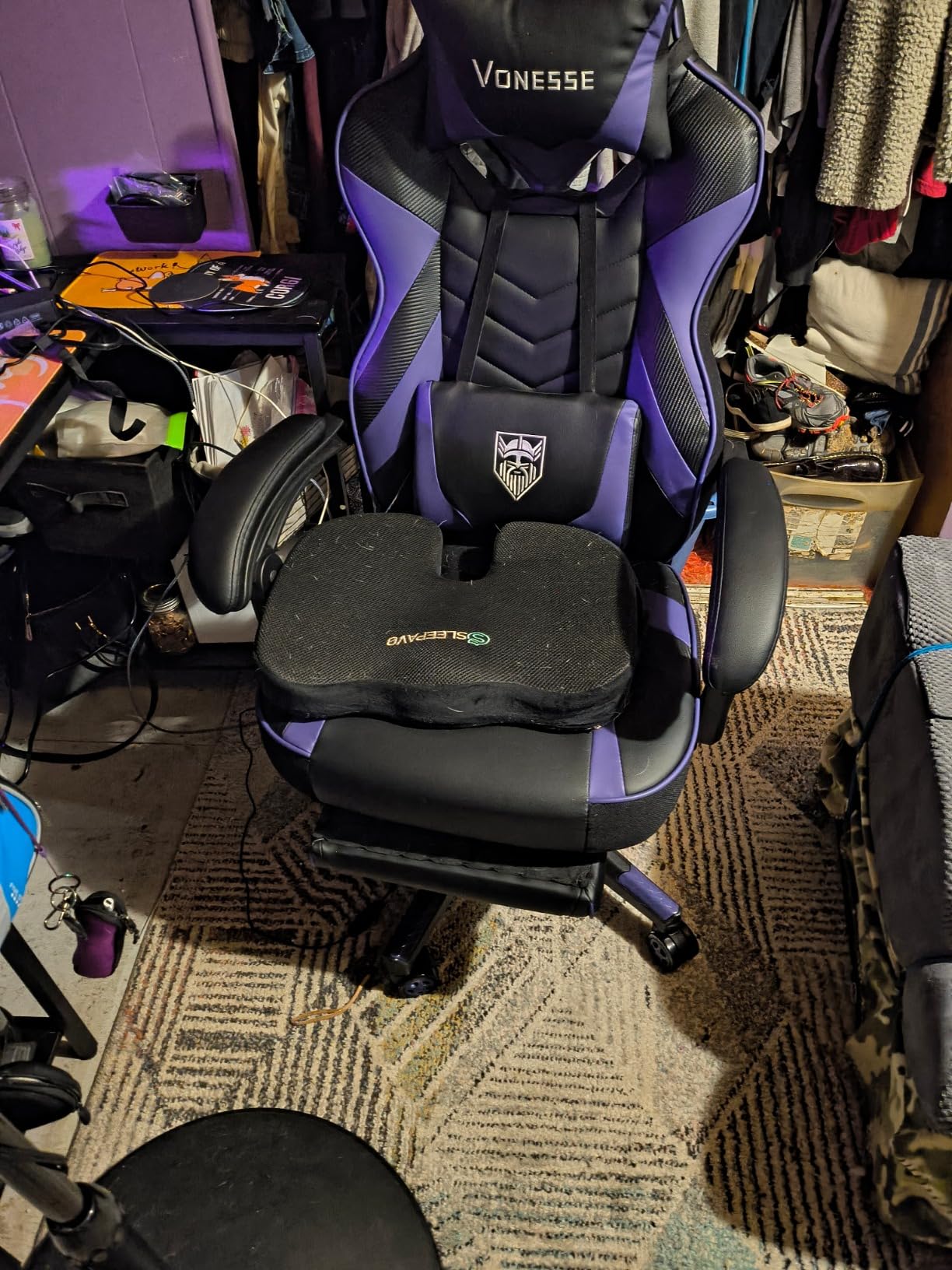 Vonesse Gaming Chair, Big and Tall Office Chair with Footrest and Massage, Gaming Chairs for Adults with Lumbar Support, Ergonomic High Back Computer Desk Chair with Pocket Spring Cushion (Black) customer photo 1