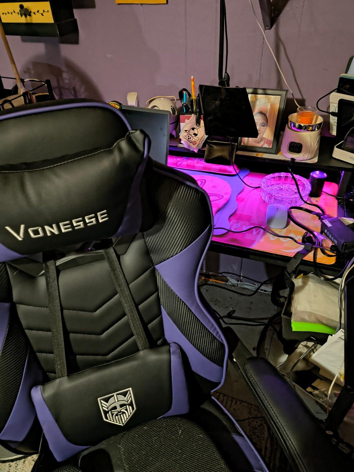 Vonesse Gaming Chair, Big and Tall Office Chair with Footrest and Massage, Gaming Chairs for Adults with Lumbar Support, Ergonomic High Back Computer Desk Chair with Pocket Spring Cushion (Black) customer photo 2