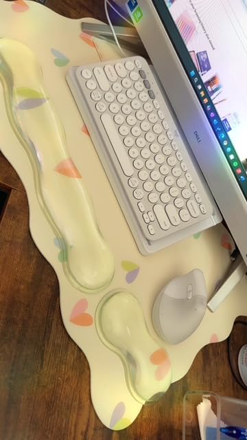 Logitech POP ICON Keys Wireless Bluetooth Keyboard - Graphite and White customer photo 1
