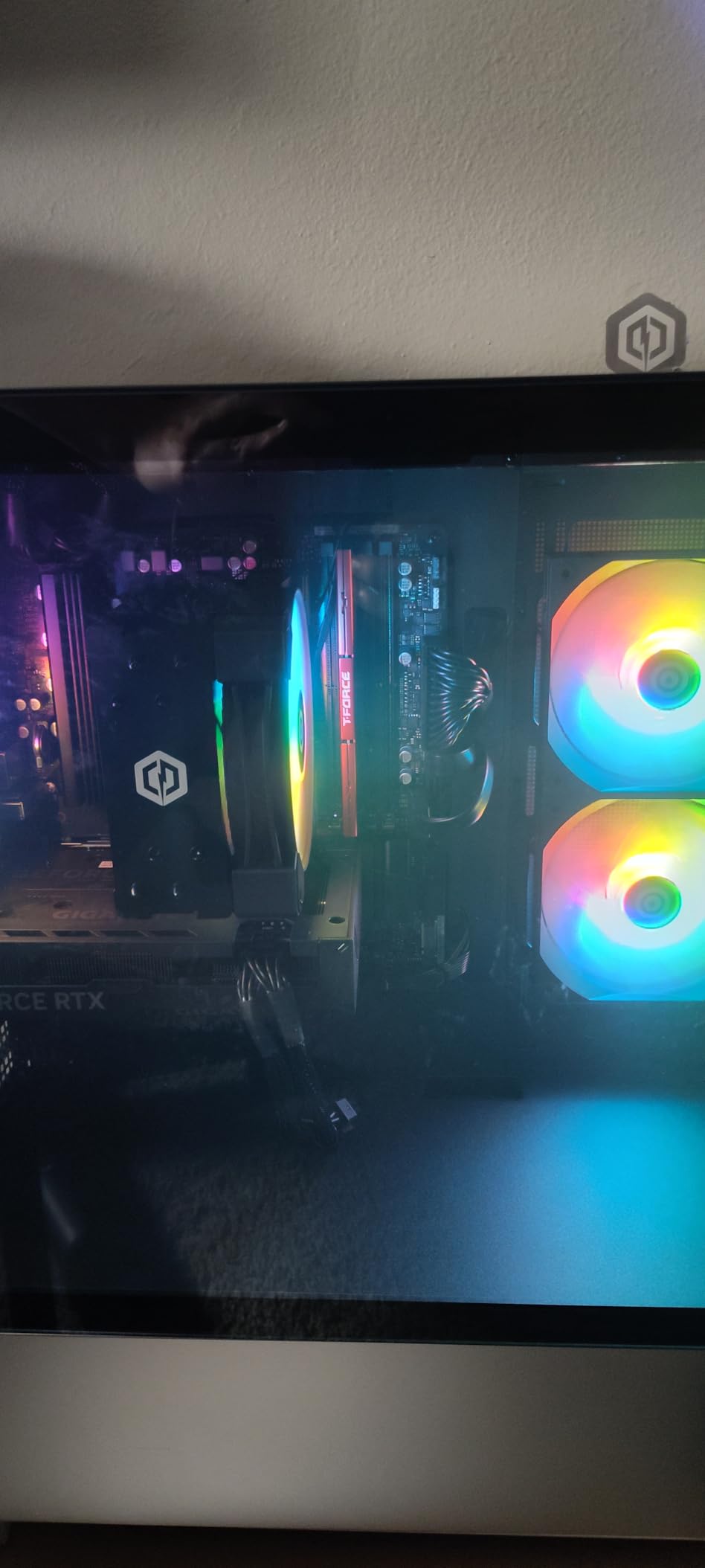 CYBERPOWERPC Gamer Master Gaming PC, AMD Ryzen 7 8700F 4.1GHz, GeForce RTX 4060 Ti 8GB, 16GB DDR5, 1TB PCIe Gen4 SSD, WiFi Ready and Windows 11 Home (GMA2900A) customer photo 1