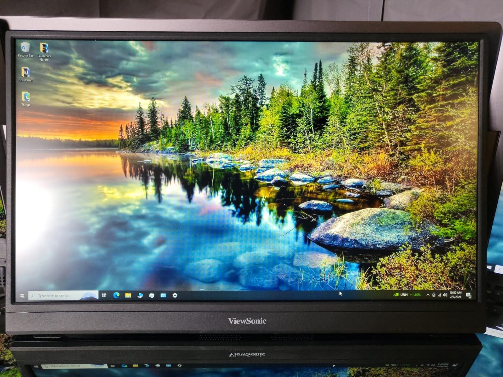 ViewSonic VX1654 16 Inch Portable Gaming Monitor, 1080p 144Hz IPS USB-C | Mini HDMI For Consoles; 60W USB-C Powers Laptops, Built-In Stand Supports Travel, Work, Play, Desks, Classes, Streaming customer photo 1