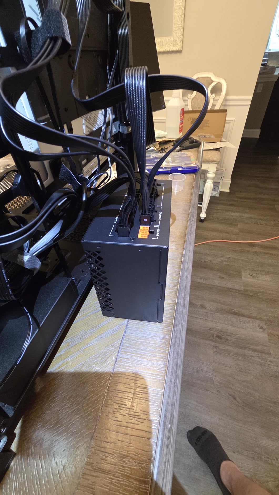 CORSAIR 4000D RS ARGB Frame Modular Mid-Tower ATX PC Case, High Airflow, 3X Pre-Installed RS Fans, InfiniRail Mounting System, ASUS BTF, MSI Zero, Gigabyte Stealth, Black customer photo 1