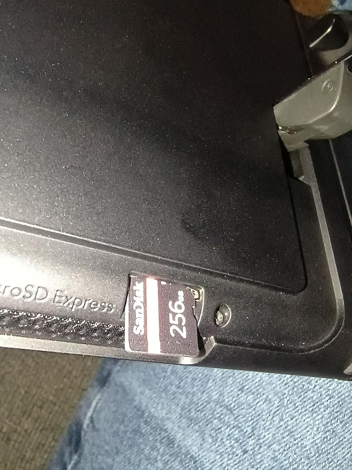 SanDisk 256GB microSD Express Card - Works with Nintendo Switch 2, Up to 880MB/s Read, Up to 650MB/s Write, U3, C10 - SDSQXFN-256G-GN4NN customer photo 2