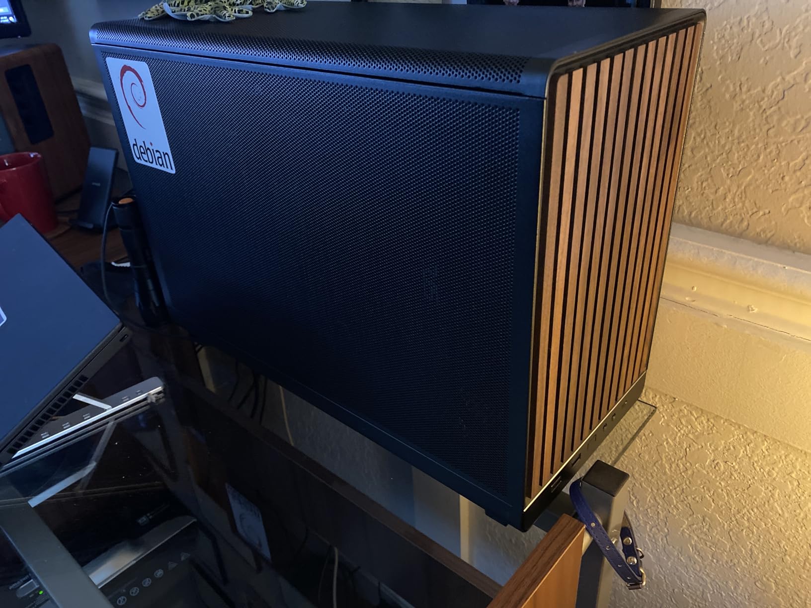 Lian Li A3-mATX-WD 26.3L Micro Chassis-Wood Front Panel-Black-A3X-WD | Flexible Power Supply Installation, No Fans Included, Supports 360mm AIO, Modularity Design, For M-ATX, ITX Motherboard customer photo 1