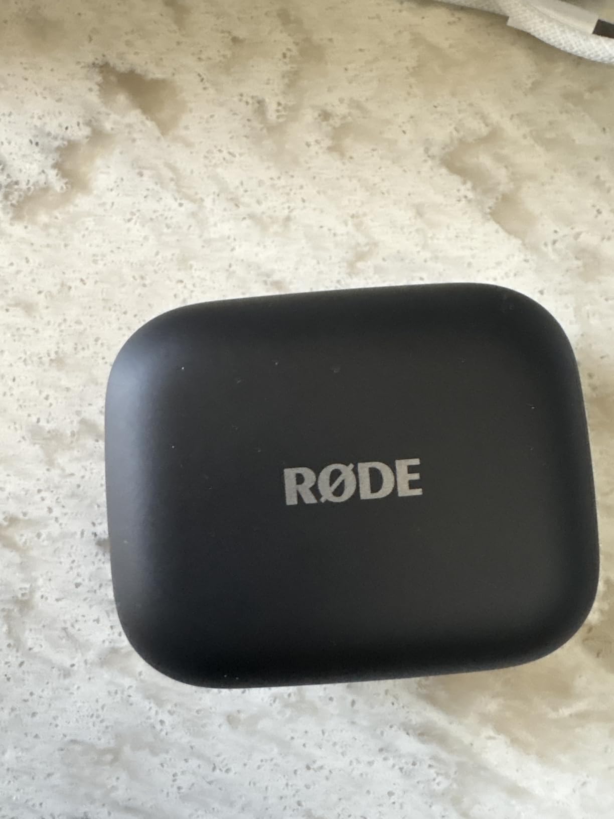 RØDE Wireless Micro - Compact Wireless Microphone, Two Mics with Charge Case for Smartphone Content Creation - USB-C, Black customer photo 2