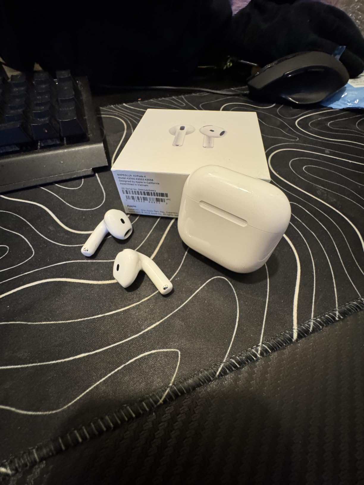 Apple AirPods 4 Wireless Earbuds, Bluetooth Headphones, Personalized Spatial Audio, Sweat and Water Resistant, USB-C Charging Case, H2 Chip, Up to 30 Hours of Battery Life, Effortless Setup for iPhone customer photo 2