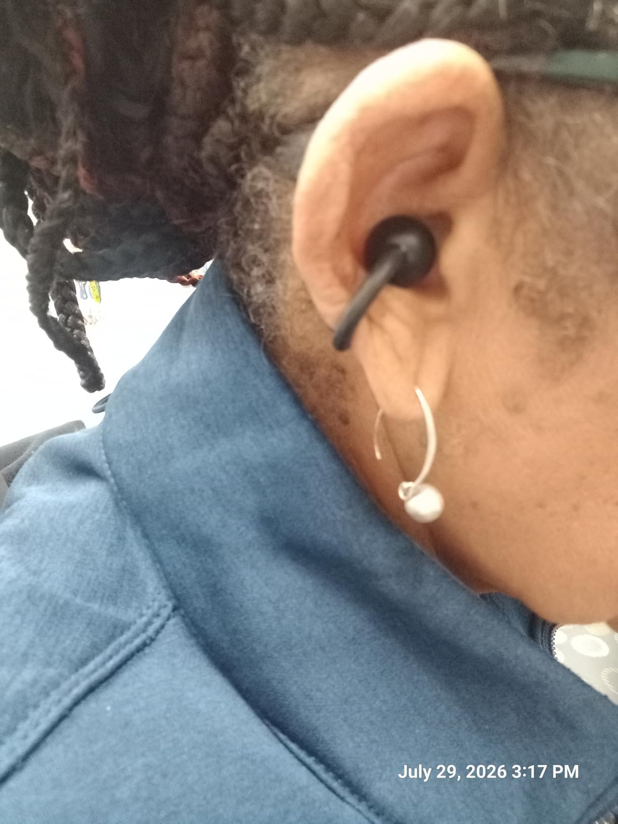 TOZO OpenEarRing Open Ear Earbuds 40H Bluetooth 5.4 Lightweight Comfort | Open Ear Clip On Wireless Earbuds with Smart Digital LED Display, Stable Connection, Secure Fit for Driving Workout Black customer photo 1