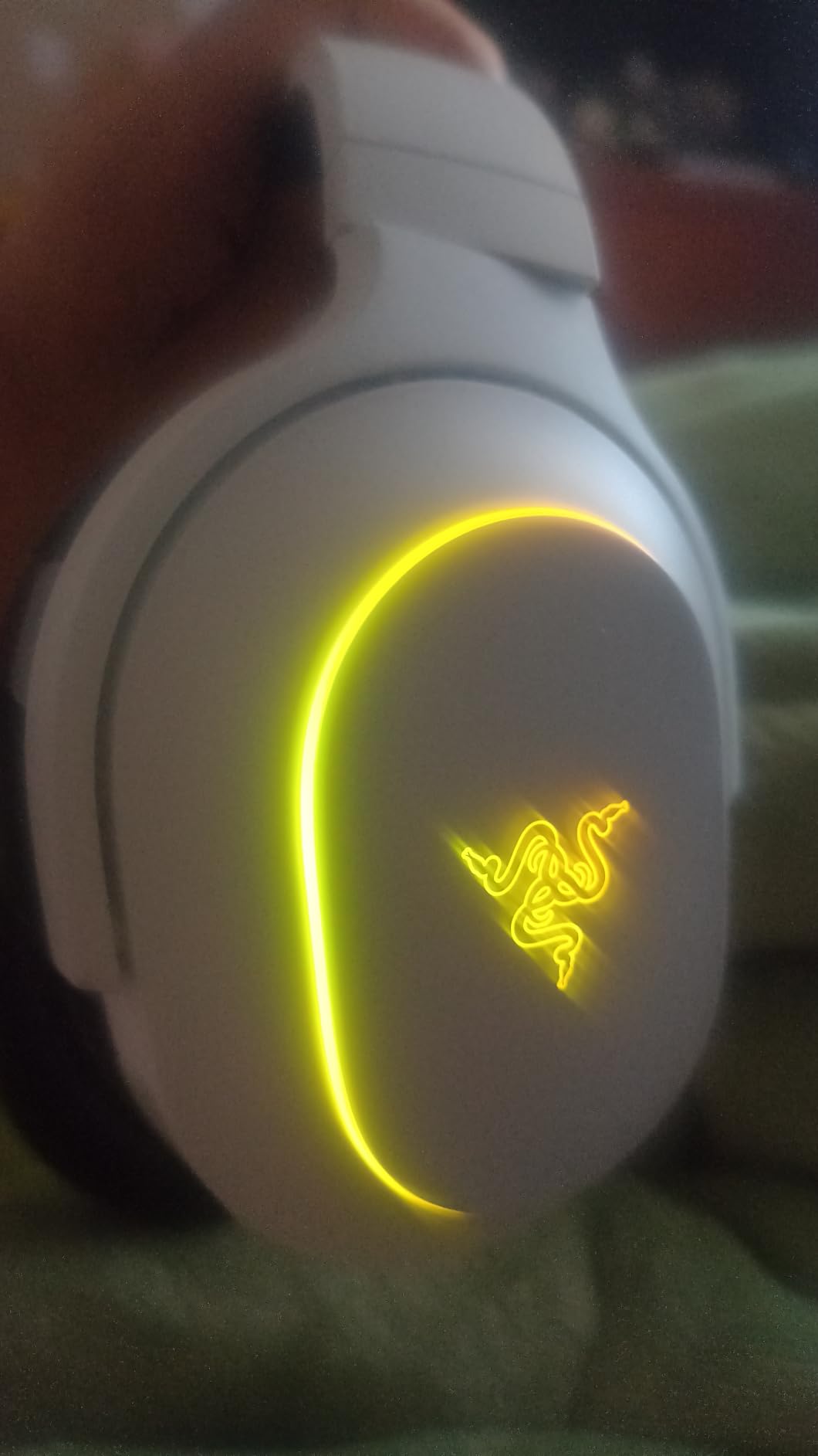 Razer Barracuda X Chroma Wireless Gaming Headset, 2.4 Ghz, Black | Bluetooth, Lightweight, Chroma RGB, 40mm Drivers, Cardioid Mic, 70 Hr Battery, for PC, Mac, PS5, Switch 2, Smartphone customer photo 1