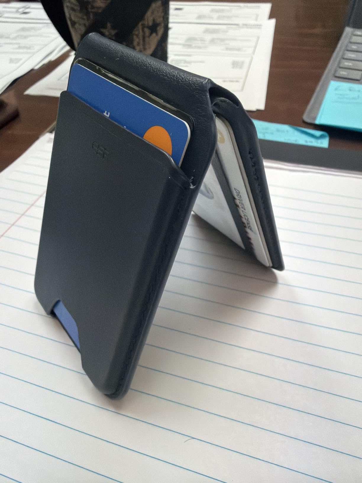ESR for MagSafe Wallet with Stand, RFID Blocking, MagSafe Ring Included, 5 Cards Holder for Phone Case, Slim Magnetic Wallet for iPhone 17e/17/16/15/14/13/12 (Not for mini), Selected Samsung, Black customer photo 1