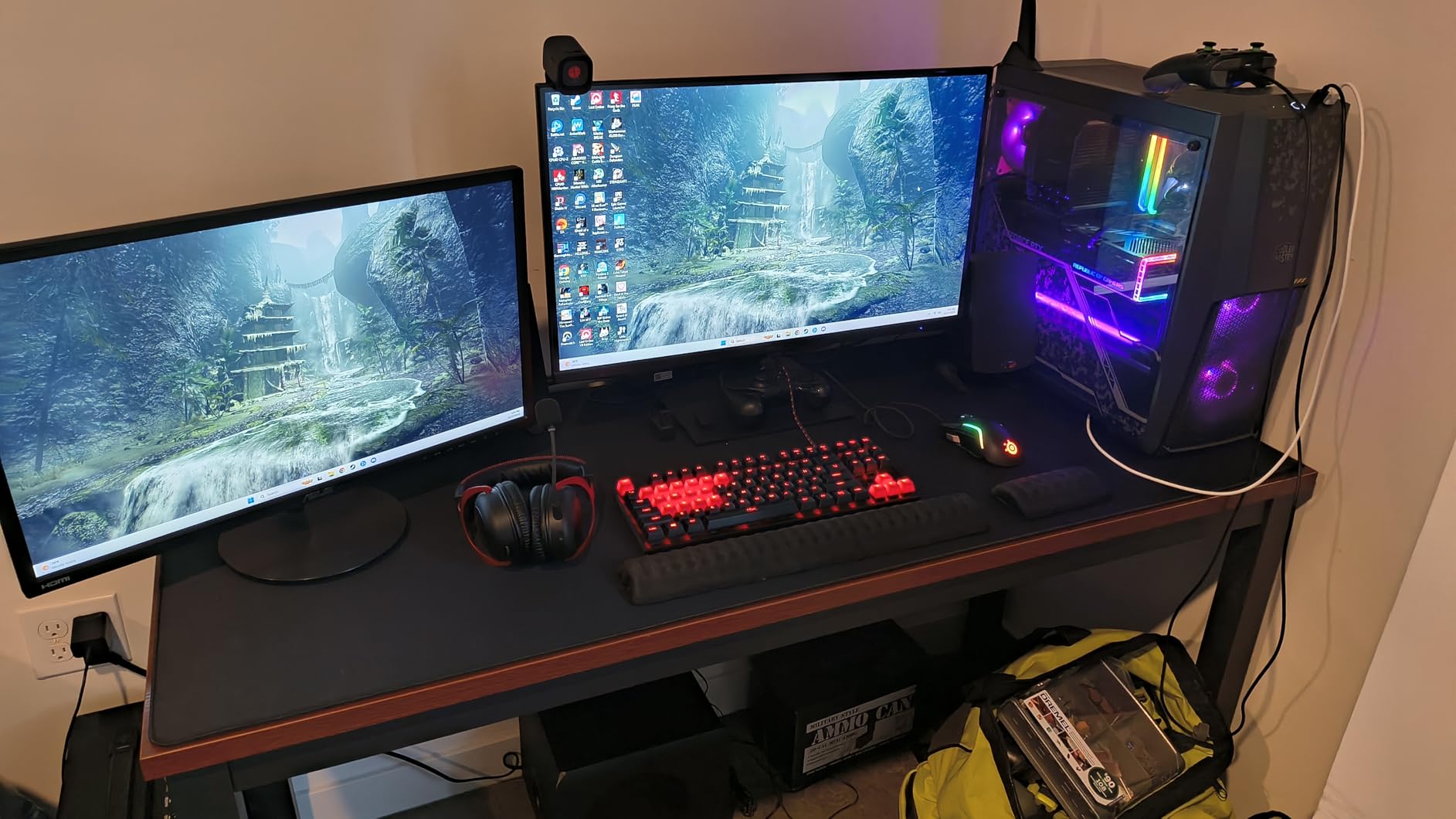 LifeTrim Extra Large Desk Mat 55x23 Inch, 5mm Extra Thick Extended Gaming Mouse Pad Full Desk Coverage Keyboard Mat with Stitched Edges Non-Slip Base Waterproof 3XL Black Desk Pad for Office Gaming customer photo 2