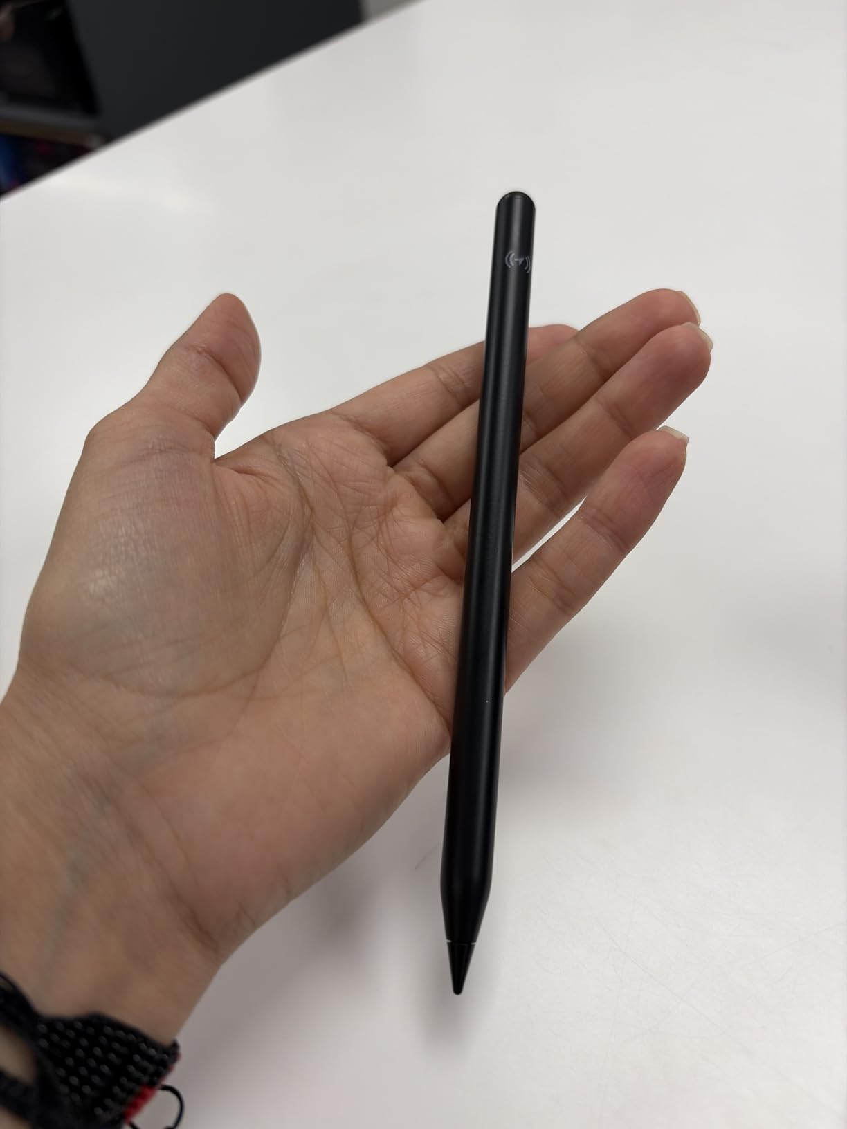 ESR Geo Digital iPad Pencil for iPad 2018-2026, Find My, Easy Shortcuts | Work with Apple Find My, for iPad (A16) 11/10/9/8 Gen & Air 13/11 & Pro 12.9/13/11 & Mini 7/6/5, White (No Wireless Charging) customer photo 2