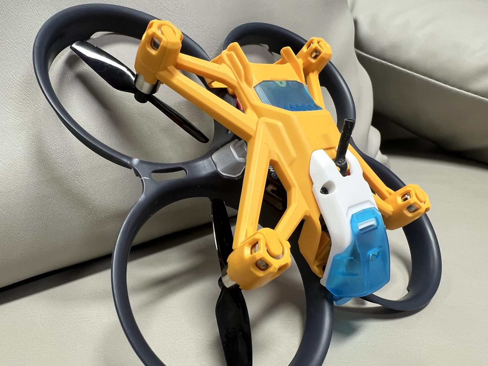 HISINGY Firefly FPV Drone Kit, FPV Drone for Kids and Beginners, Micro Drone with Camera, APP Control, Altitude Hold, Video Record and Download customer photo 2