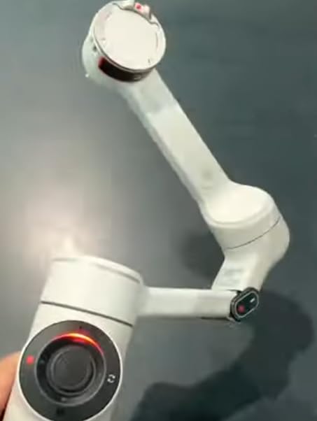 Insta360 Flow 2 Pro White - Industry-First AI Phone Gimbal with Apple DockKit, Pioneering 360º Pan Tracking, Free Tilt, Built-in Tripod/Selfie Stick, Portable Vlog/Travel Stabilizer customer photo 1