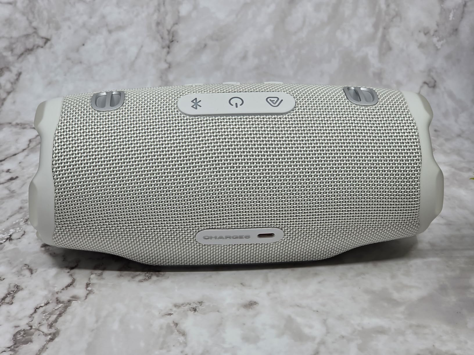JBL Charge 6 Portable Bluetooth Speaker, Waterproof, Drop-Proof - White | Long Battery Life Up To 28 Hours, Quick Charging, Built-In Powerbank, Weatherproof For Outdoor, Poolside, And Shower Use customer photo 1